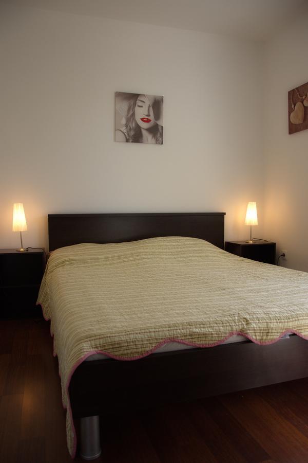 Apartments Sv. Jelena 1 Pag Town Dış mekan fotoğraf
