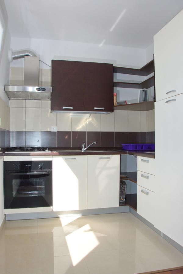 Apartments Sv. Jelena 1 Pag Town Dış mekan fotoğraf