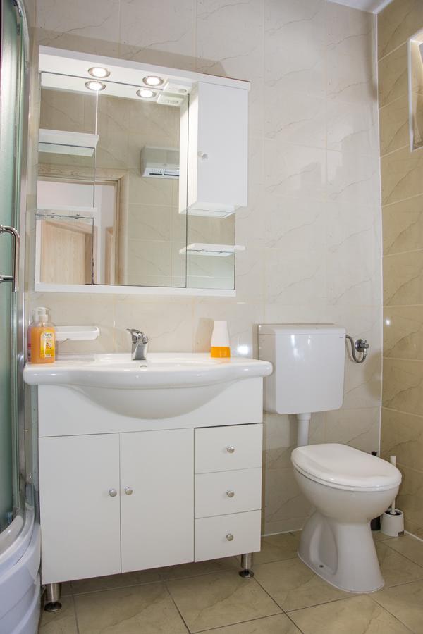 Apartments Sv. Jelena 1 Pag Town Dış mekan fotoğraf